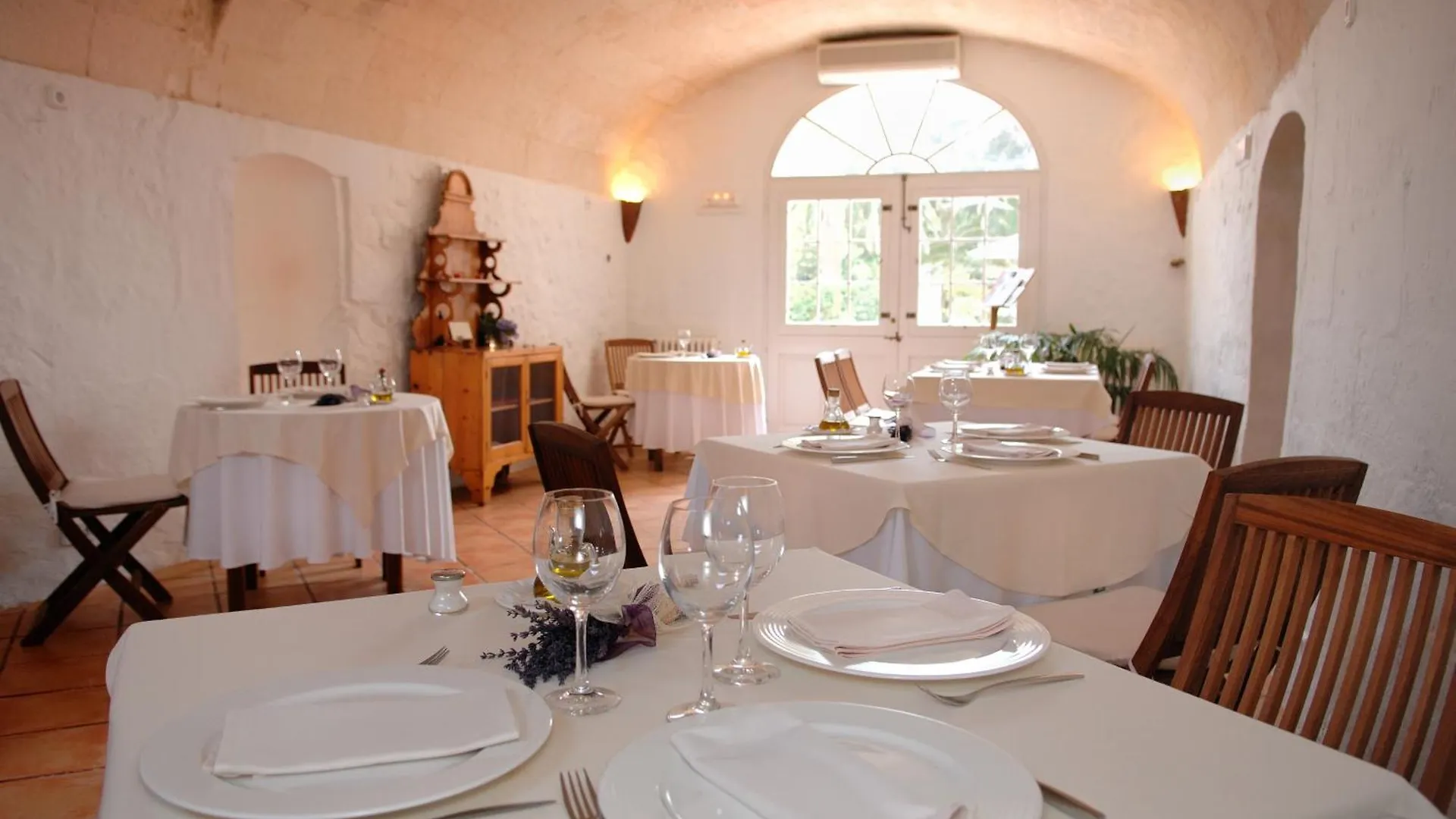 Alcaufar Vell Hotel Rural & Restaurant Sant Lluis