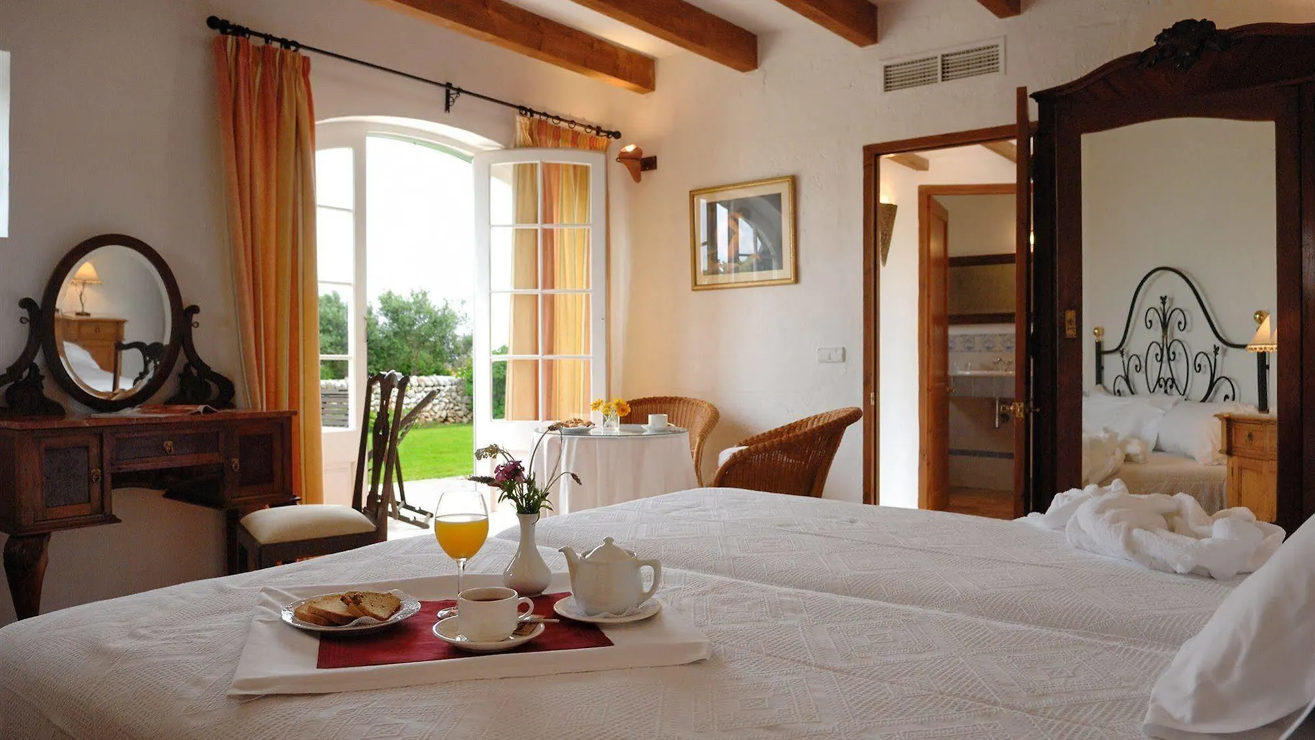 Alcaufar Vell Hotel Rural & Restaurant Sant Lluis